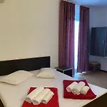 Ana Trident Pensionat 2*